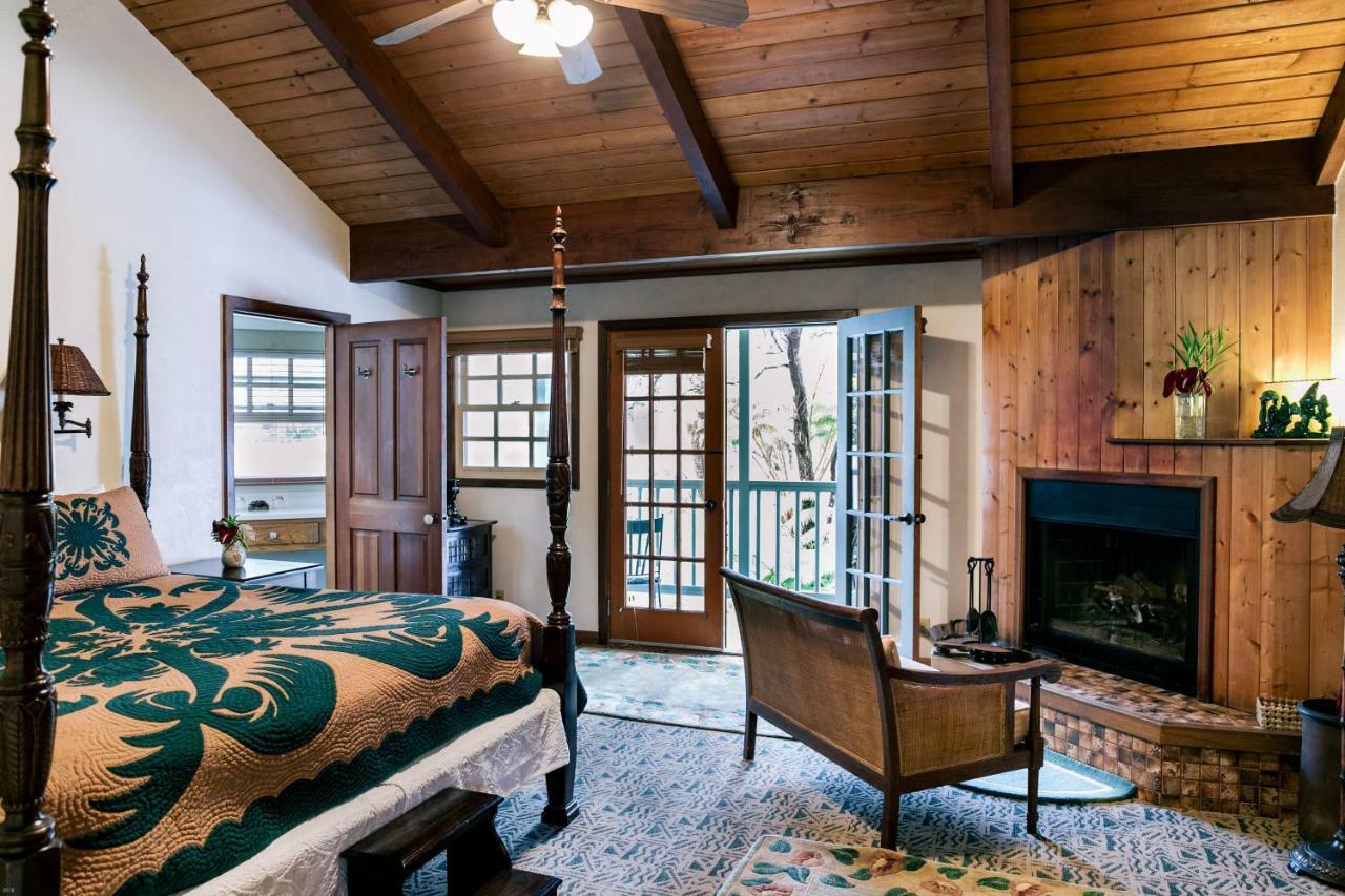 Kilauea Lodge&restaurant 3*